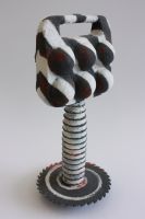 Ei-gentümlich, ca. 35 cm, 2011